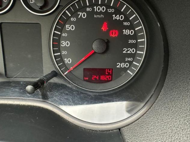 AUDI A3 SPB 1.6 16V FSI Attraction rif. 23716497 - Foto 8