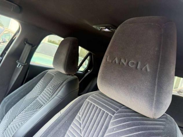 Lancia Ypsilon 1.2 mhev LX 110cv e-dct FULL OPTIONAL - Promo Fin - Foto 8