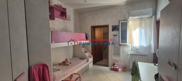 VALDERICE - Casa a solo piano terra e primo, mq 180 ca, ampio 4 vani oltre accessori con giardino e terrazzo. Ristrutturata. Euro 200mila CL GI - Foto 8