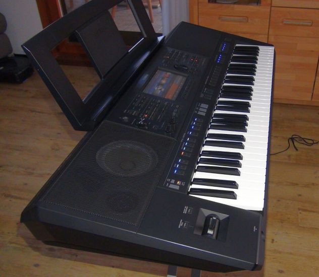 Tastiera arrangiatore Yamaha PSR-SX900 con accessori - Foto 7