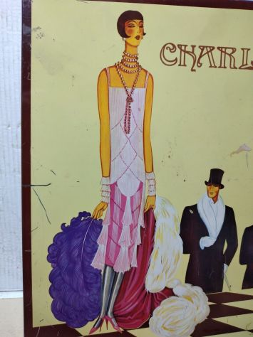 scatola in latta anni 60 da collezione forse conteneva caramelle o cioccolatini - Foto 2