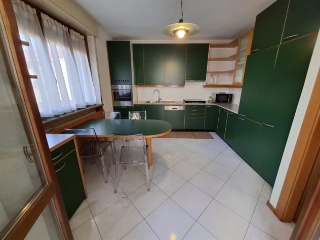 Splendido 4 locali con terrazzo in bifamiliare nel centro di Meda - Foto 8