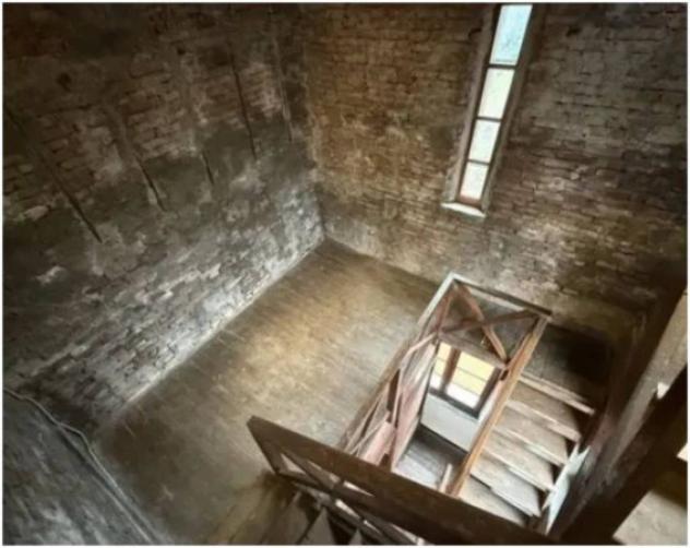 Immobile in asta di 808 m² con più di 5 locali in vendita a Serra Riccò - Foto 12