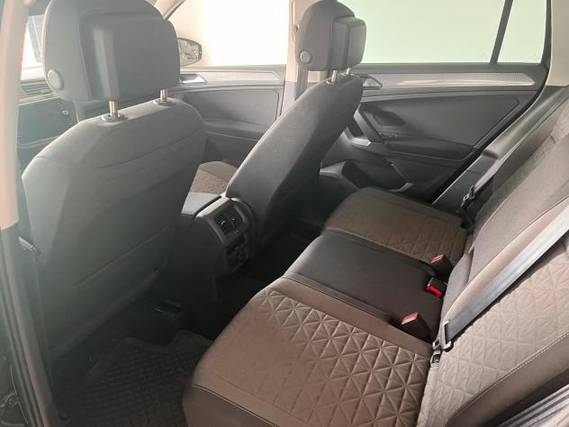 Volkswagen Tiguan 2.0 TDI 150 CV SCR DSG Elegance - Foto 10