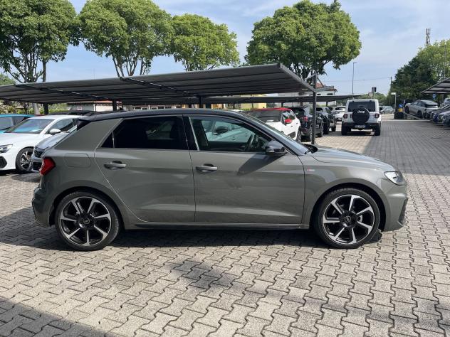 Audi A1 A1 Sportback 30 1.0 S-Line Identity Black 116cv s-tronic - Foto 4