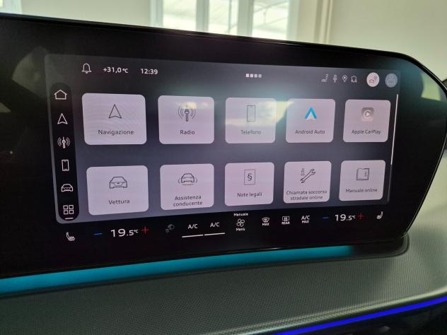 Audi Q3 2.0 TDI S LINE EDITION 150CV S-TRONIC LED TETTO NAVI CARPLAY RETROCAM. ACC. AUTO UFFICIALE AUDI 1 PROPRIETARIO - Foto 4