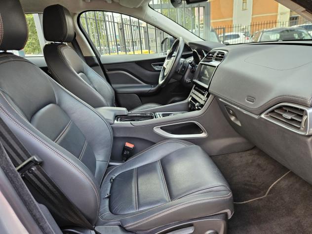 Jaguar F-Pace 2.0D 180cv CHEQUERD FLAG AWD AUTO - Foto 10