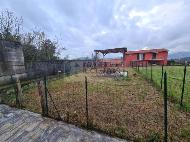 Semindipendente di ampia metratura con giardino privato e garage - Foto 11