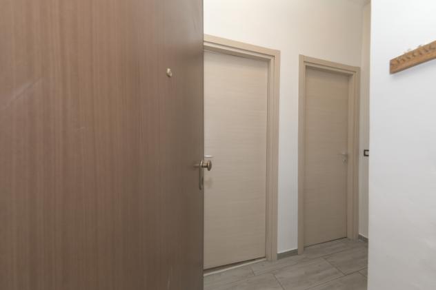 Stanza in appartamento in affitto a Torino - Foto 4