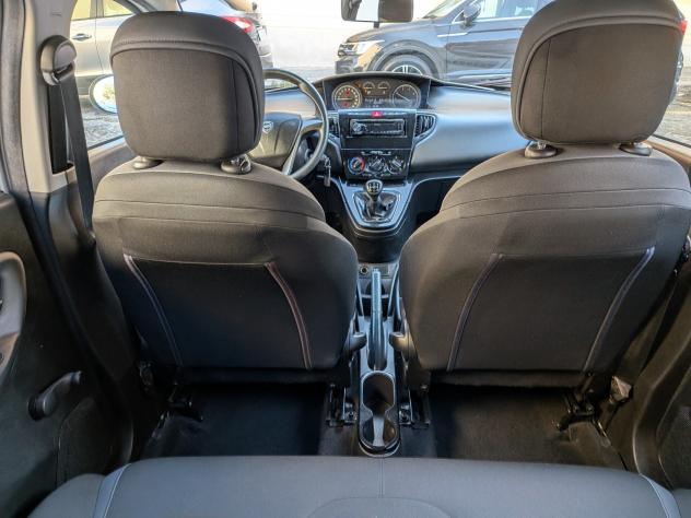 Lancia Ypsilon 1.3 MJT 16V 95 CV 5 porte S&S Silver - Foto 4