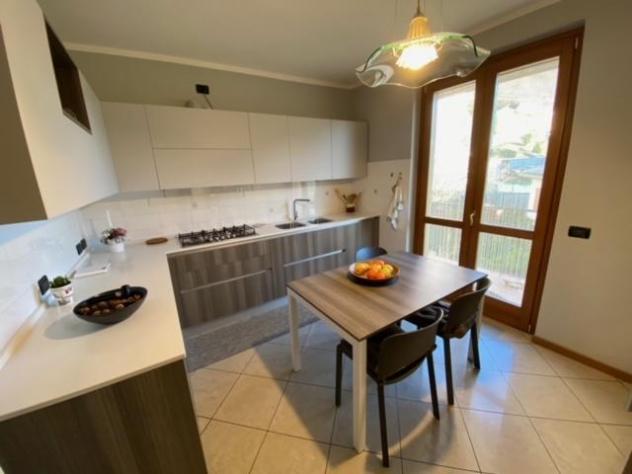 PORZIONE DI BIFAMILIARE CON GIARDINO A CALOLZIO Lorentino - Foto 11