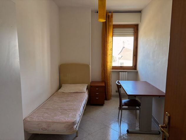 4 camere per studentesse (Zona Obelisco / Porta Napoli) - Foto 10