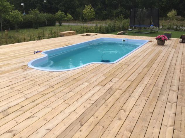 Piscina in vetroresina con sistema di filtraggio e trasporto - Foto 4