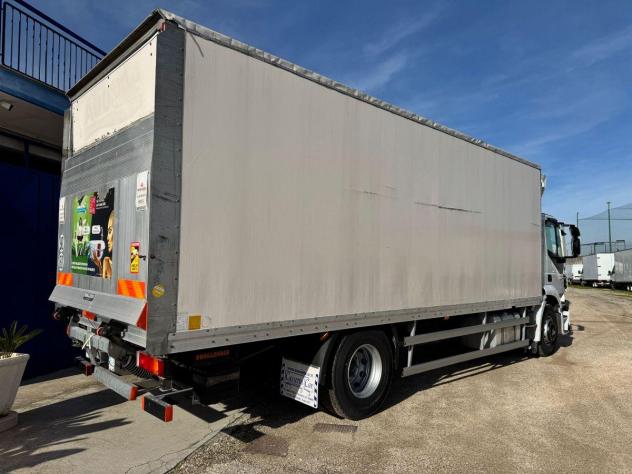 IVECO STRALIS 310 EEV FURGONATO CON PEDANA - Foto 3