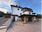 Villa in vendita a Ziano Piacentino