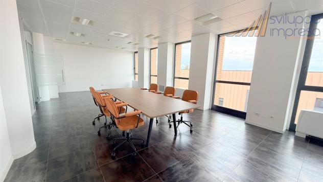 UFFICIO IN CENTRO DIREZIONALE IN AFFITTO A BERNAREGGIO - Foto 12