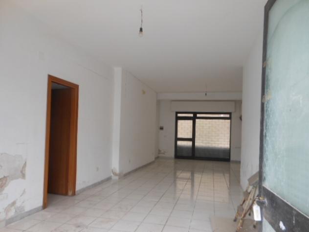 Vairano Patenora vendesi negozio 1 vani 120 Mq zona Vairano Scalo - Foto 4