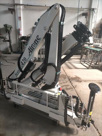 Vendesi Gru NUOVE Airone versione A20-S2 o A20-S3 con 2 o 3 sfili idraulici - Foto 3