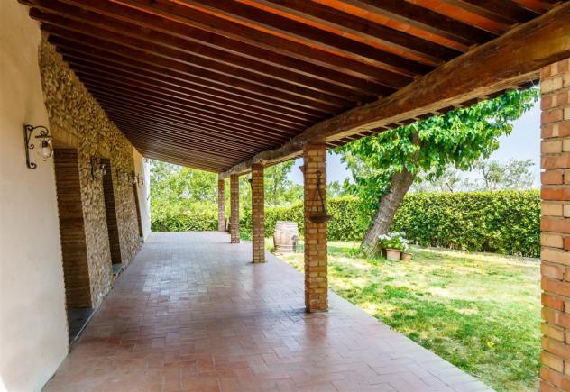 COLONICA di 21 vani e di 850 mq (MONTESPERTOLI) rif. M 700 - Foto 16