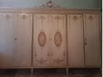 Coppia Mobili Stile Barocco Veneziano - Armadio e Comò con Specchiera
