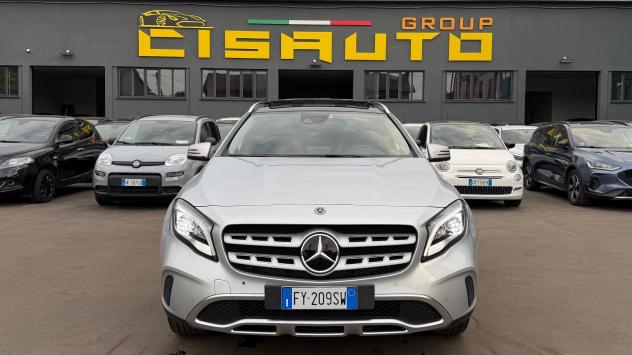 MERCEDES-BENZ GLA 180 1.6 PREMIUM AT7 122CV - FULL LED, PELLE, TETTO, NEOPATENTATI - Foto 2
