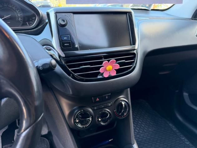 Peugeot 208 1.2 PureTech 5p 2017 UNIPRO 67000km!!! - Foto 8