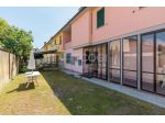 appartamento con ingresso indipendente e giardino