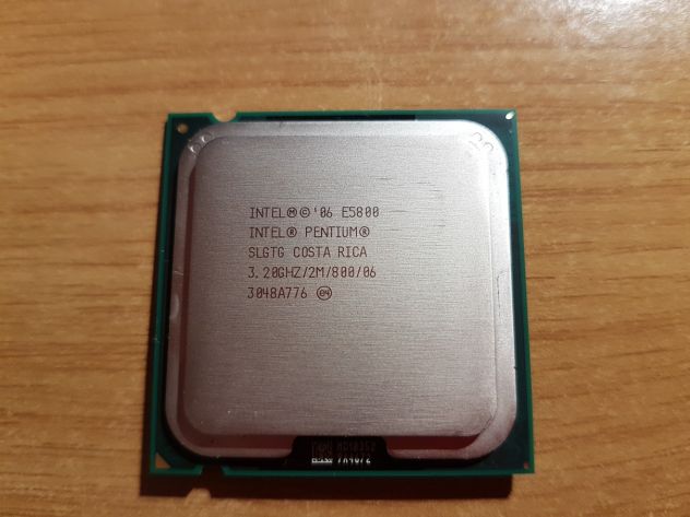 Processore CPU Intel Pentium E5800