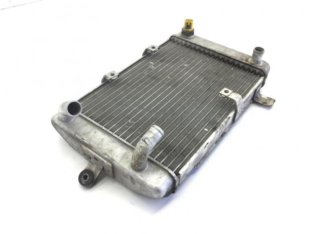 SUZUKI BURGMAN AN 400 RADIATORE ACQUA LIQUIDO RAFFREDDAMENTO MOTORE 2003 BW111