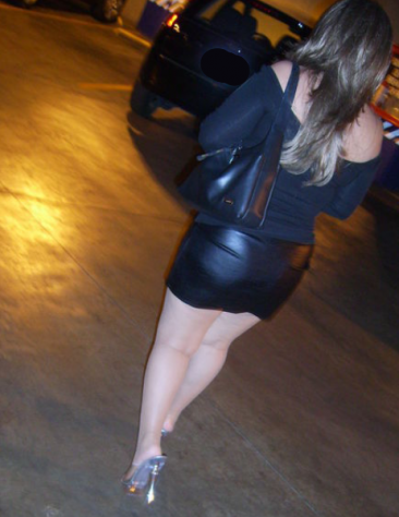 Donna di Frattamaggiore, 45 anni.  Fisico Pieno Tel: