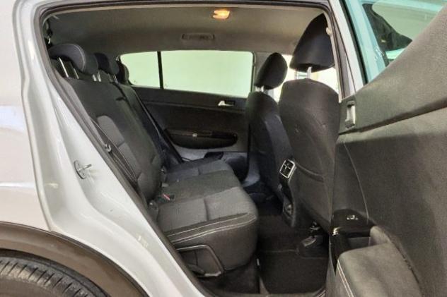 KIA Sportage 1.6 ECOGPL 2WD Style rif. 23614088 - Foto 10