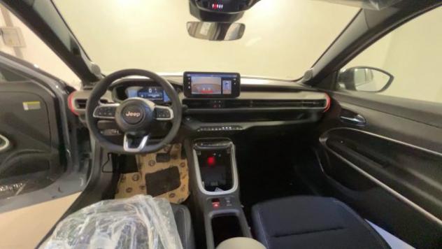 JEEP Avenger SUMMIT 1.2 e-HYBRID Mhev 110CV rif. 24175423 - Foto 10