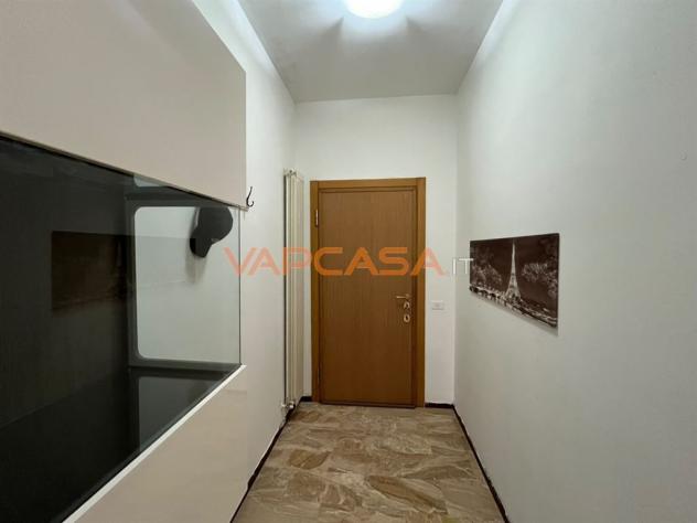 BILOCALE CON BOX E CANTINA - Foto 13