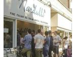 Gelateria a Londra cerca esperto banconista - supervisor alla vendita