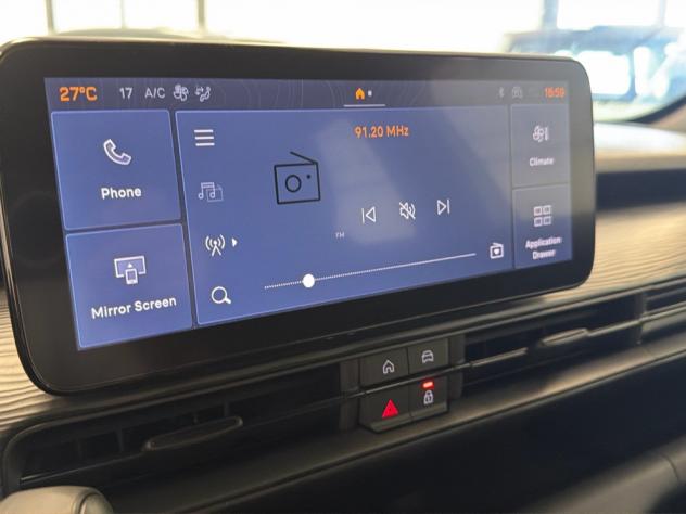 Jeep Avenger E-Hybrid Longitude 1.2 110cv Dct Mhev - Foto 9