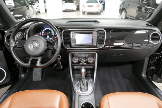 VOLKSWAGEN Maggiolino Cabrio 2.0 TDI DSG Design BlueMotion Technology rif. 24167440 - Foto 9