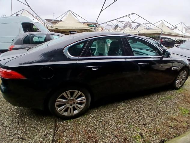 Jaguar XF XF 2.0 D 180 CV aut.-MOTORE DA RIFARE - Foto 4