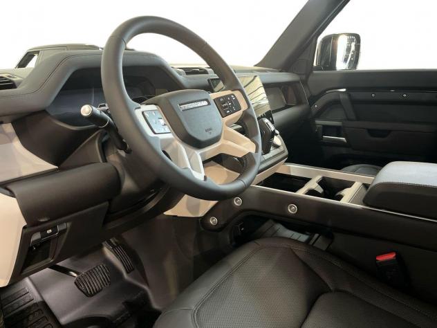 Land Rover Defender VII 2025 90 90 3.0d mhev S awd 200cv auto - Foto 10