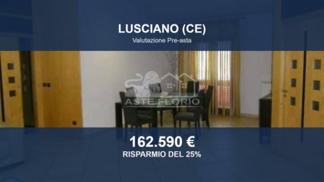 Immobile in asta di 189 m² in vendita a Lusciano