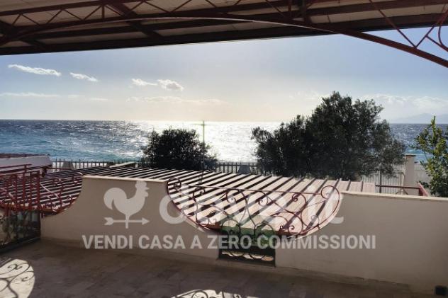 Villa di 400 m² con più di 5 locali in vendita a Motta San Giovanni