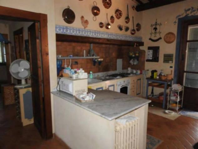 Immobile in asta di 434 m² con più di 5 locali e box auto in vendita a Teramo - Foto 17