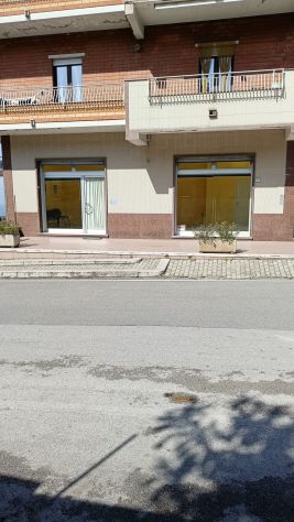 Locale in zona centrale - Foto 7