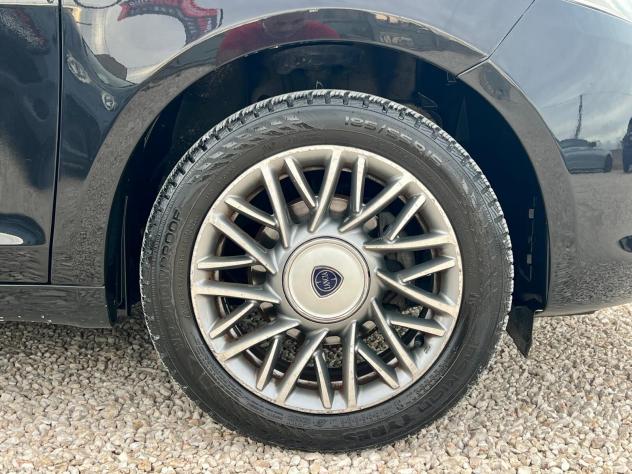 Lancia Ypsilon 1.2 5 porte - Foto 9