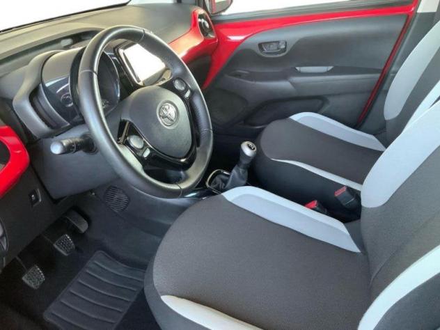 Toyota Aygo 2ª serie 1.0 VVT-i 69 CV 5 porte x-play - Foto 8