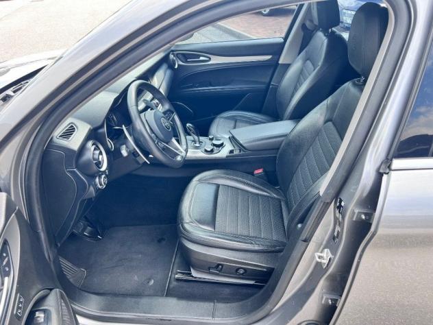 Alfa Romeo Stelvio 2.2 Turbodiesel 210 CV AT8 Q4 Executive - Foto 5