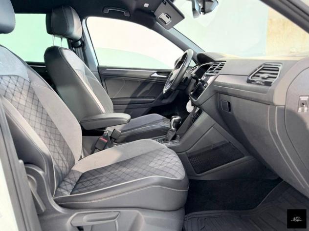 VOLKSWAGEN - Tiguan - 2.0 BiTDI DSG 4M. Adv. R-Line BMT - Foto 7