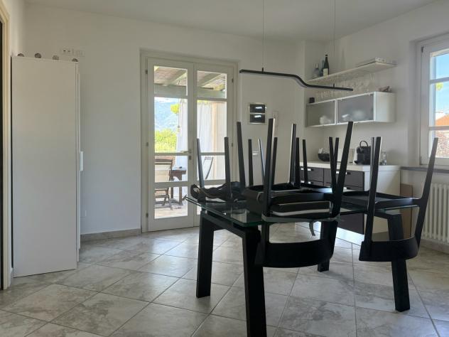 RONCHI, in piccolo complesso residenziale, appartamento al primo piano con ingresso indipendente, ampia terrazza abitabile. Si compone di soggiorno, c - Foto 5