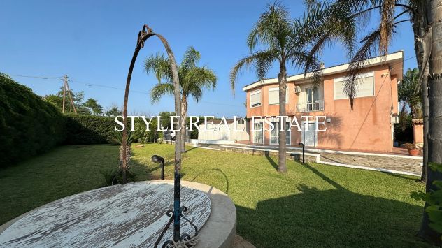 Villa con piscina e giardino in zona Fontane Bianche, Siracusa - Foto 5