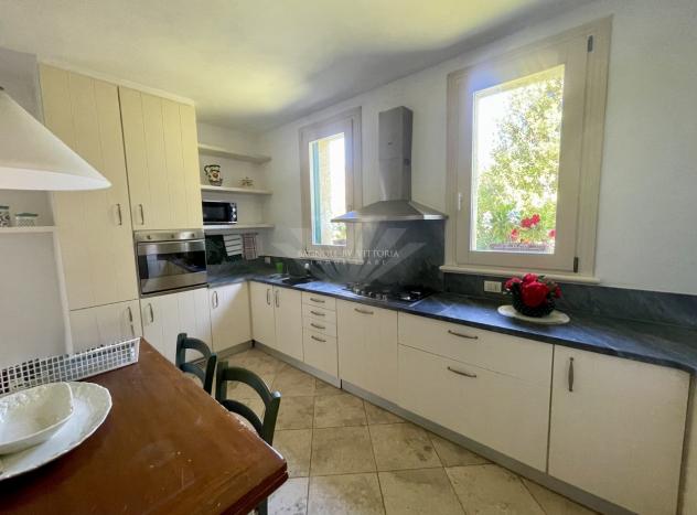 VILLA di 10 vani e di 400 mq (PIETRASANTA - Marina) rif. VILLA PINETA - Foto 8