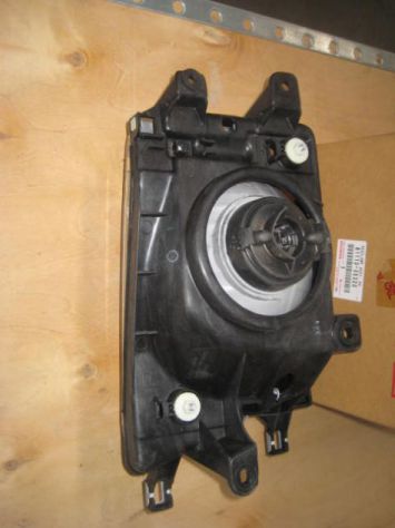 FARO ANTERIORE DESTRO TOYOTA 4RUNNER 81110-35320 - Foto 5